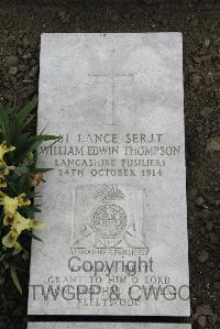 Boulogne Eastern Cemetery - Thompson, William Edwin