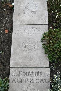 Boulogne Eastern Cemetery - Thorpe, William