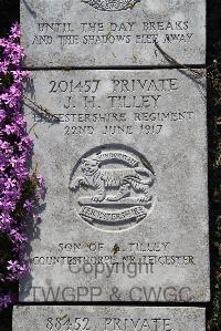 Boulogne Eastern Cemetery - Tilley, Joseph Henry