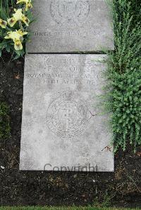 Boulogne Eastern Cemetery - Tomes, Frederick Charles