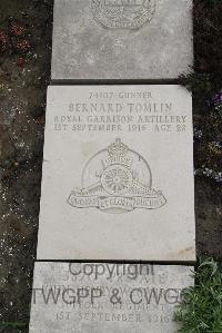 Boulogne Eastern Cemetery - Tomlin, Bernard