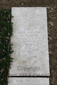 Boulogne Eastern Cemetery - Tonner, W