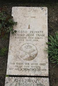Boulogne Eastern Cemetery - Trask, Richard Jesse