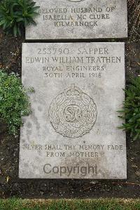 Boulogne Eastern Cemetery - Trathen, Edwin William