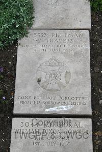 Boulogne Eastern Cemetery - Travers, W