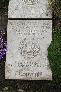 Boulogne Eastern Cemetery - Tubb, John Edward