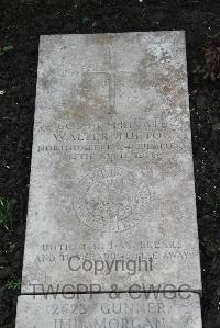 Boulogne Eastern Cemetery - Turton, Walter