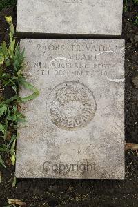 Boulogne Eastern Cemetery - Veart, Albert Ernest