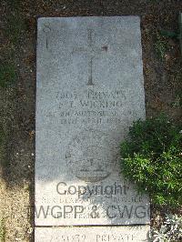 Boulogne Eastern Cemetery - Wicking, Francis Thomas