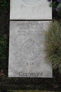 Boulogne Eastern Cemetery - Wade, John