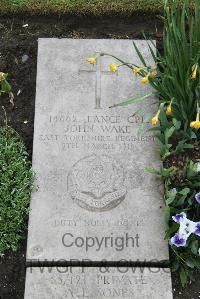 Boulogne Eastern Cemetery - Wake, John