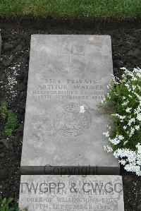 Boulogne Eastern Cemetery - Walker, Arthur