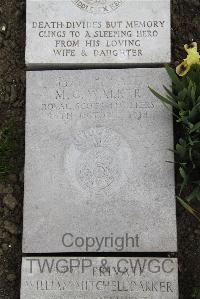 Boulogne Eastern Cemetery - Walker, M C