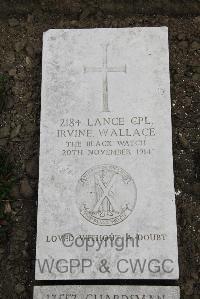 Boulogne Eastern Cemetery - Wallace, Irvine