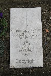 Boulogne Eastern Cemetery - Walliker, Lester Charles