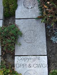 Boulogne Eastern Cemetery - Walshe, Walter John