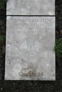Boulogne Eastern Cemetery - Walton, W