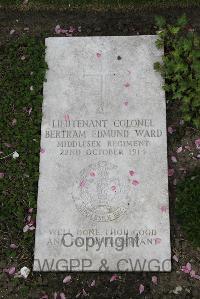 Boulogne Eastern Cemetery - Ward, Bertram Edmund