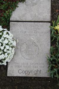 Boulogne Eastern Cemetery - Warlow, T