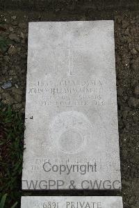 Boulogne Eastern Cemetery - Warner, John William