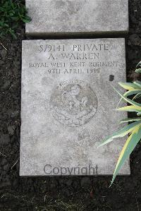 Boulogne Eastern Cemetery - Warren, A