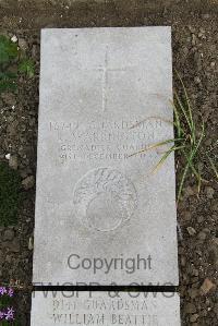 Boulogne Eastern Cemetery - Warrington, R