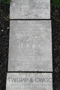 Boulogne Eastern Cemetery - Waters, Cecil John