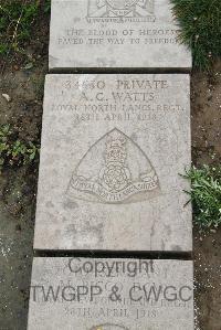 Boulogne Eastern Cemetery - Watts, A G