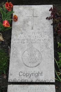 Boulogne Eastern Cemetery - Wayman, J A