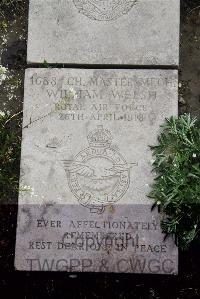 Boulogne Eastern Cemetery - Welsh, William