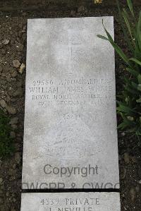 Boulogne Eastern Cemetery - Whale, William James