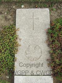 Boulogne Eastern Cemetery - White, Joseph