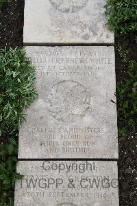 Boulogne Eastern Cemetery - White, W K