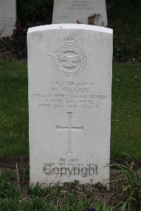 Boulogne Eastern Cemetery - Wilcox, Windsor