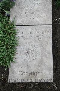 Boulogne Eastern Cemetery - Williams, Alfred Louis