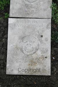 Boulogne Eastern Cemetery - Williams, David