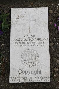Boulogne Eastern Cemetery - Williams, Harold Sutton