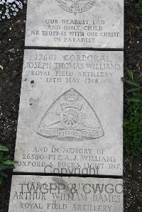 Boulogne Eastern Cemetery - Williams, Joseph Thomas