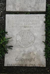 Boulogne Eastern Cemetery - Williams, O