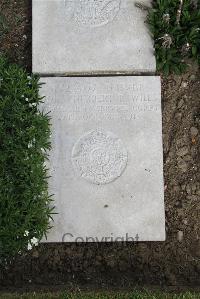 Boulogne Eastern Cemetery - Wills, John Herbert Richard
