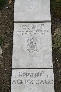Boulogne Eastern Cemetery - Wills, W C