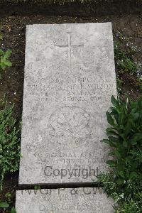 Boulogne Eastern Cemetery - Wilson, W G