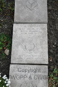 Boulogne Eastern Cemetery - Wood, Albert Jesse