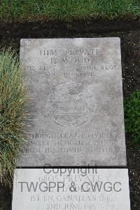 Boulogne Eastern Cemetery - Wood, Fred