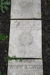 Boulogne Eastern Cemetery - Wood, George Edward