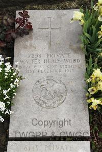 Boulogne Eastern Cemetery - Wood, Walter Healy