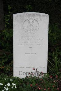 Boulogne Eastern Cemetery - Woodhead, Frank Marsden