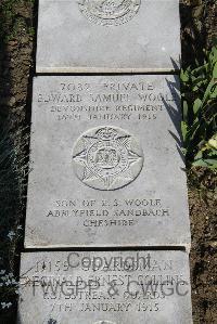 Boulogne Eastern Cemetery - Woolf, Edward Samuel