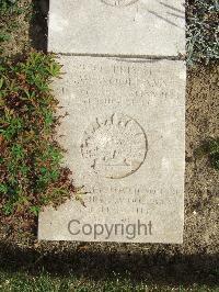 Boulogne Eastern Cemetery - Woollams, Frederick William