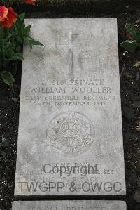 Boulogne Eastern Cemetery - Wooller, William